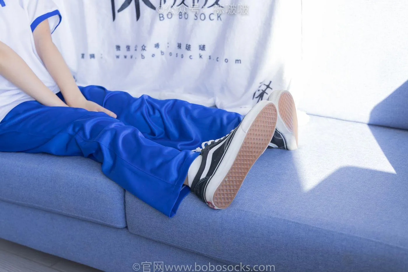 [BoBoSocks袜啵啵]NO.039 小奶熊-校服、vans帆布鞋、短白棉袜、裸足 [154P]插图7